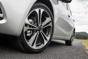 Zoom in One Kia Tire | Kia Optima | Kia Forte